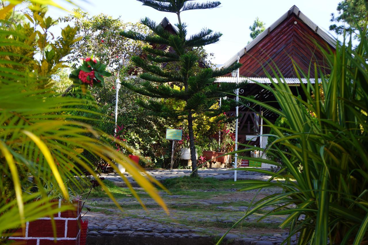 Hotel Y Restaurante Las Margaritas Perquín Eksteriør billede
