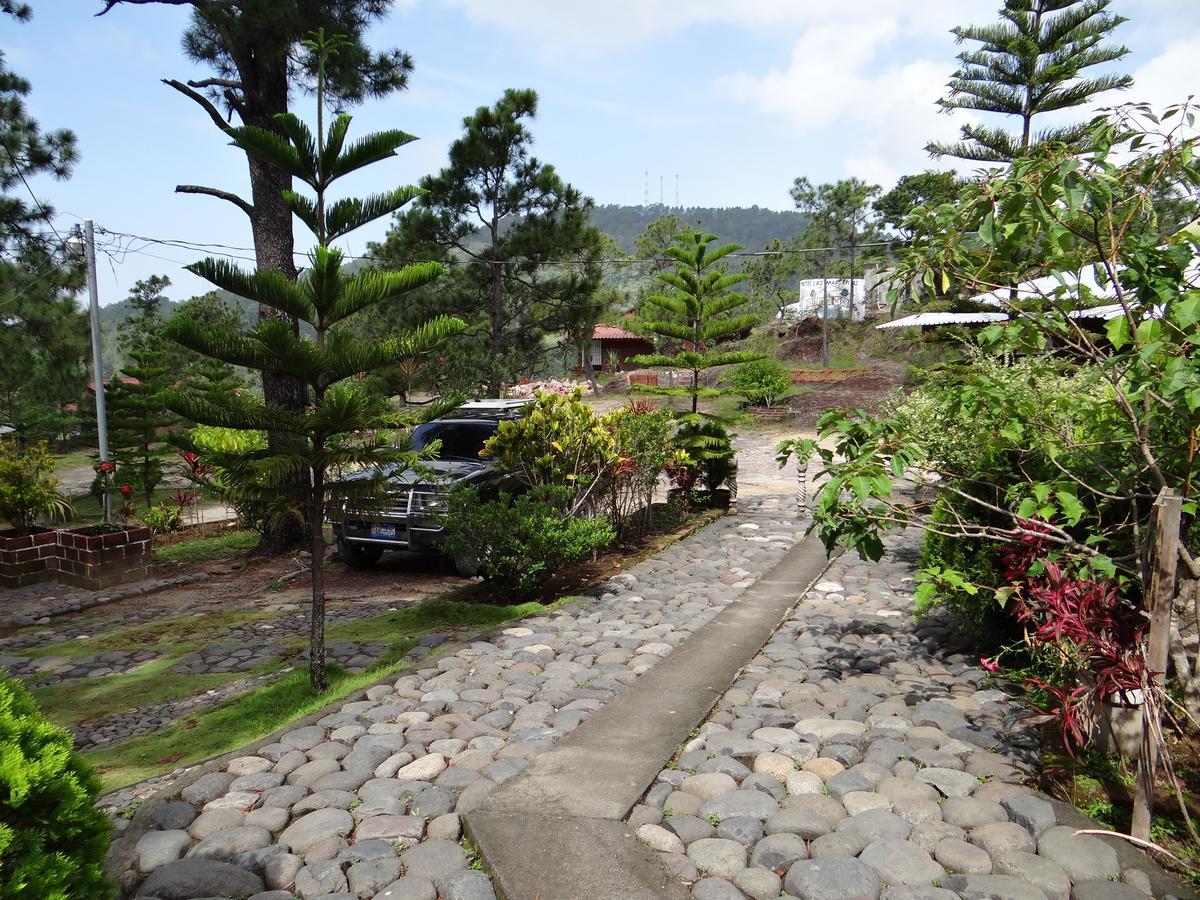 Hotel Y Restaurante Las Margaritas Perquín Eksteriør billede